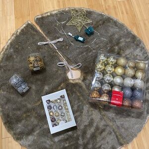 Wondershop Gold and Silver Ornament Set with Faux Fur Tree Skirt